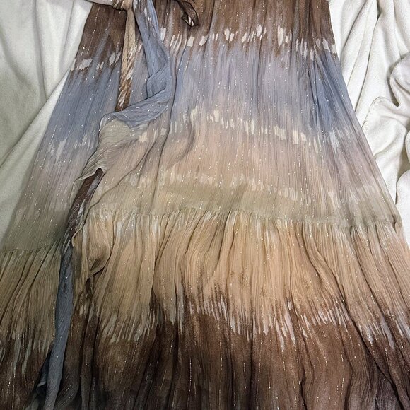 BCBGMAXAZRIA Pleated Metallic Halter Gown – Size 10 - Picture 4 of 8